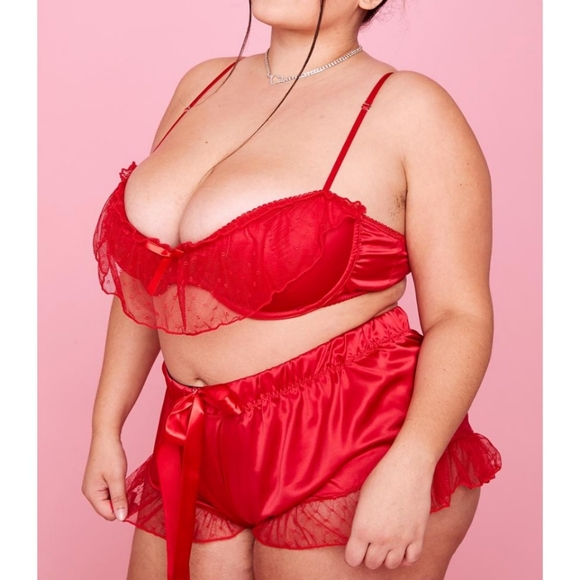 Sugar Thrills Satin Lingerie Set [Plus] - Picture 2 of 4